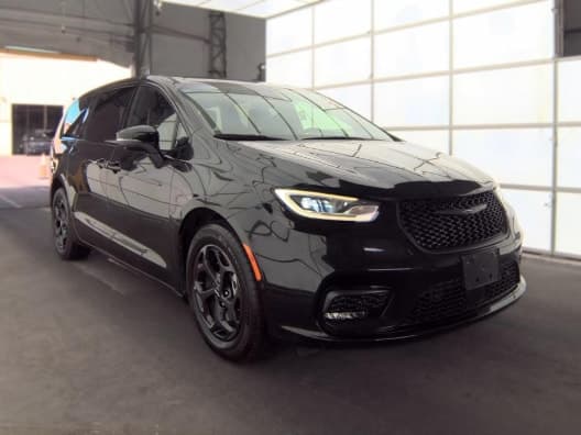 2023 Chrysler Pacifica Hybrid Touring L — photo 1 of 22