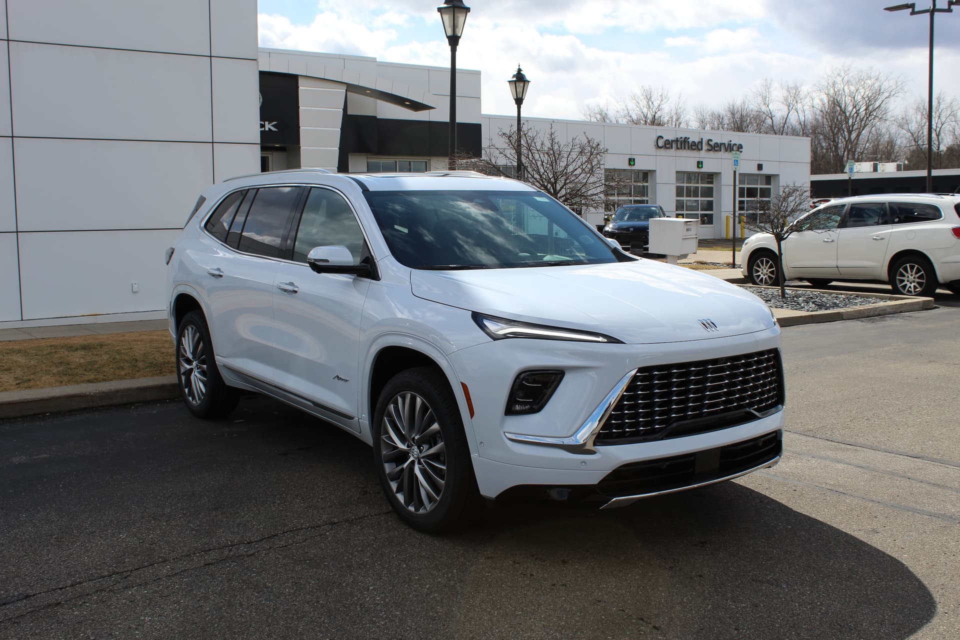 2026 Buick Enclave Avenir — photo 1 of 62