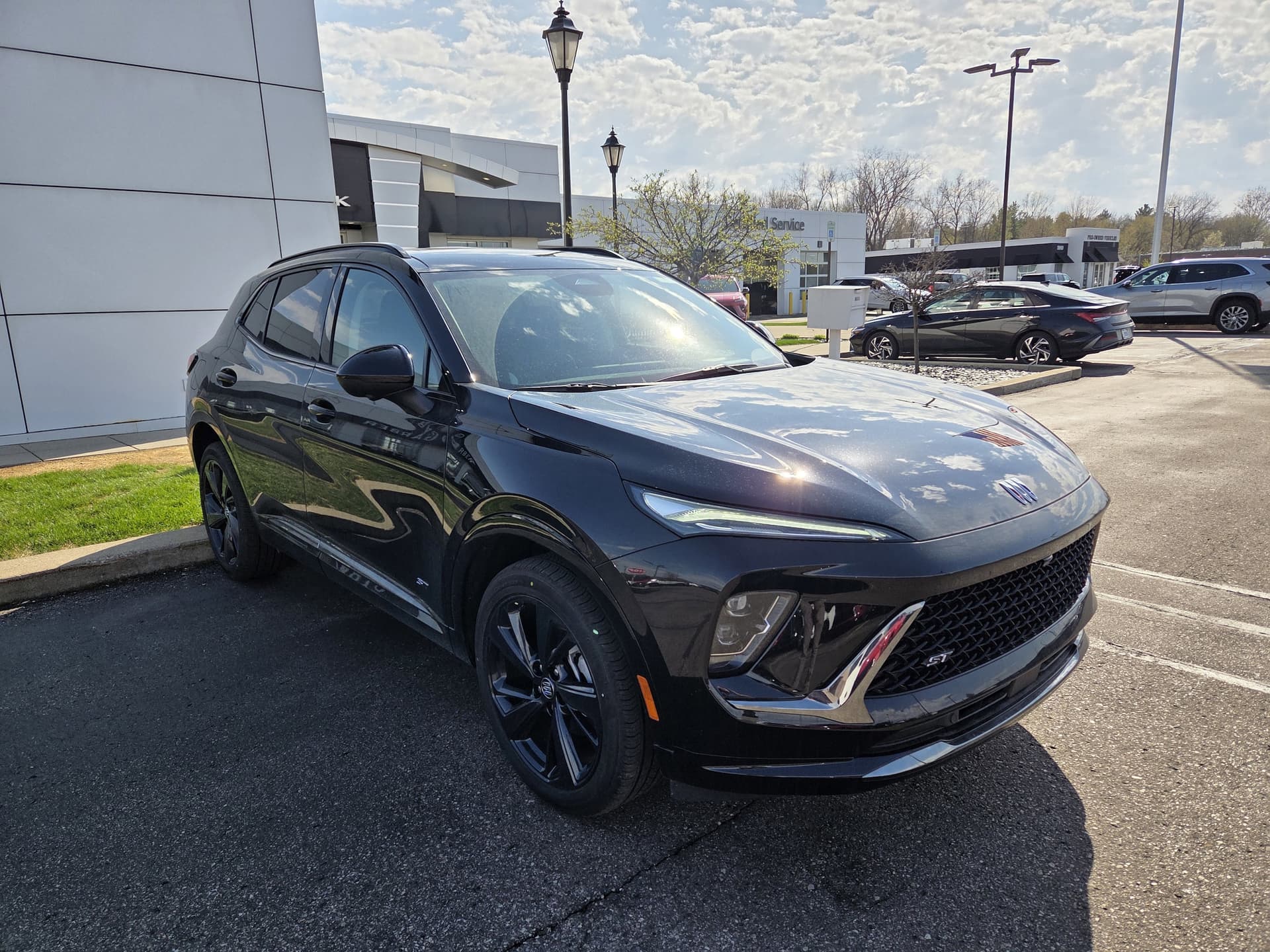2026 Buick Envision Sport Touring — photo 1 of 41