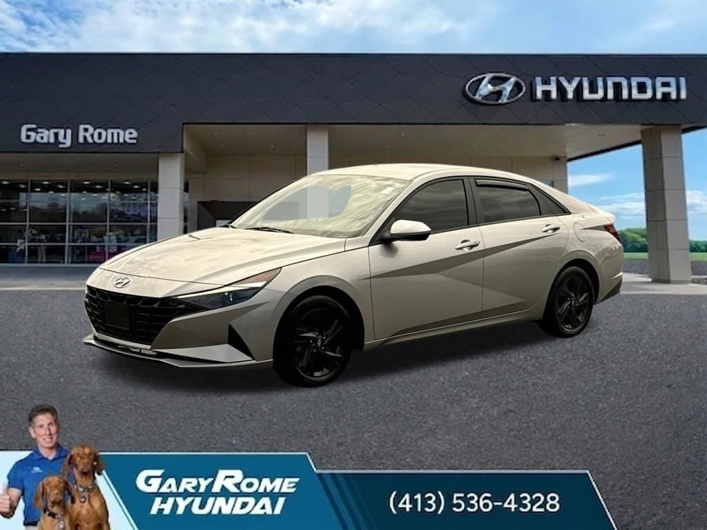 2023 Hyundai Elantra SEL — photo 1 of 26