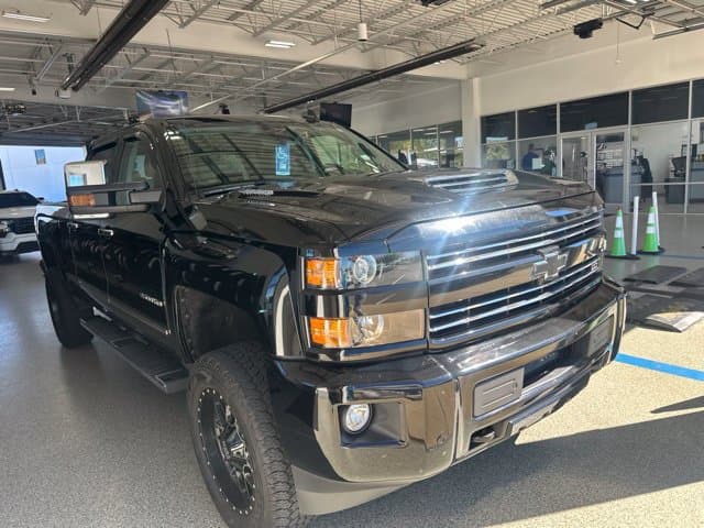 2019 Chevrolet Silverado 2500HD LTZ — photo 1 of 7