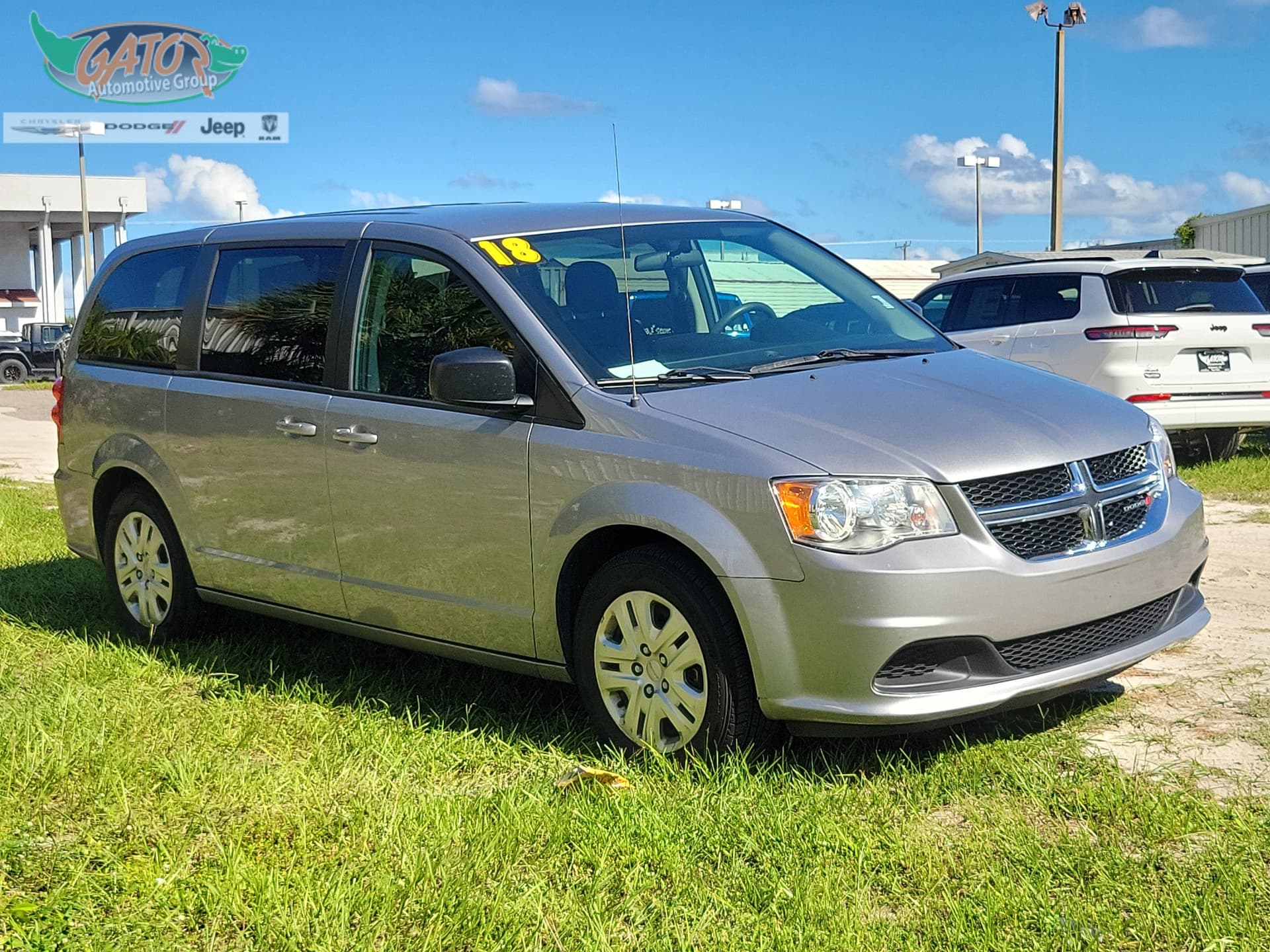 2018 Dodge Grand Caravan SE — photo 1 of 25