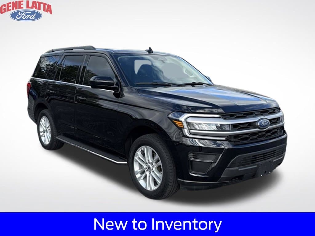 2022 Ford Expedition XLT — photo 1 of 4