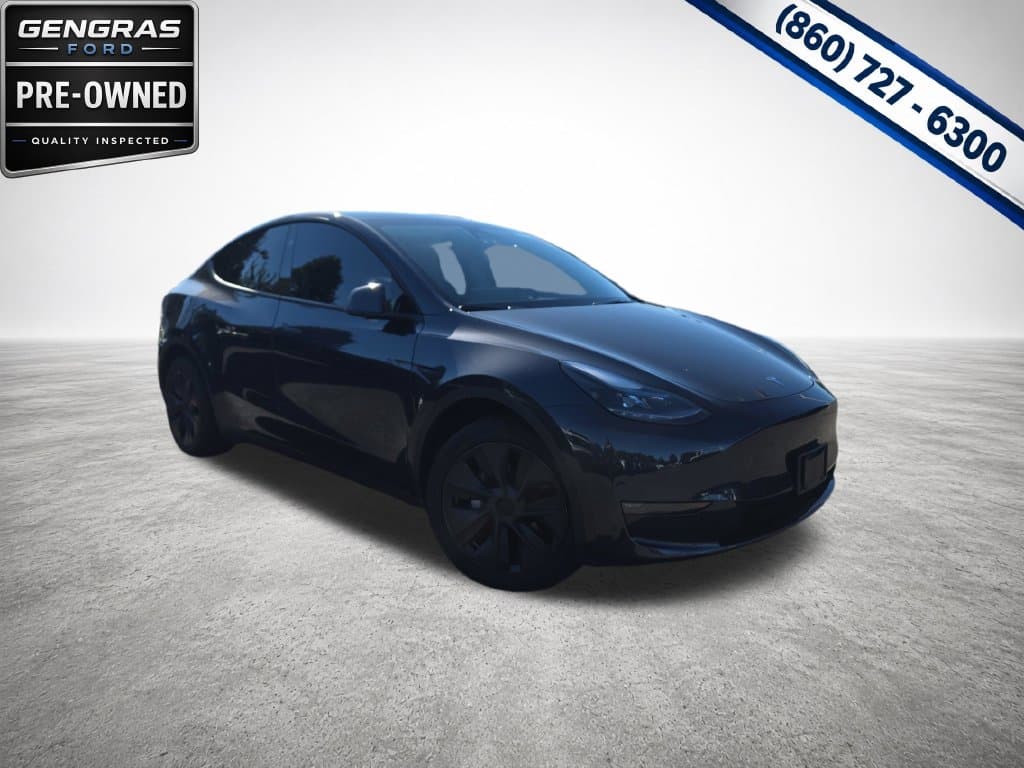 2024 Tesla Model Y Long Range — photo 1 of 41