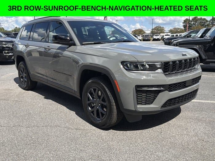 2027 Jeep Grand Cherokee L Laredo Altitude — photo 1 of 11
