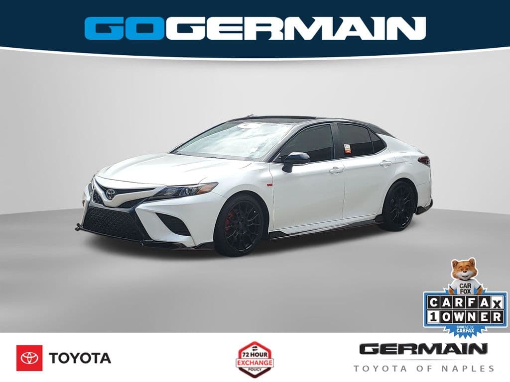 2022 Toyota Camry Base — photo 1 of 36