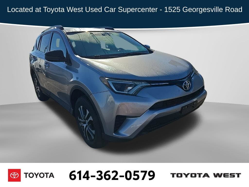 2016 Toyota RAV4 LE — photo 1 of 17