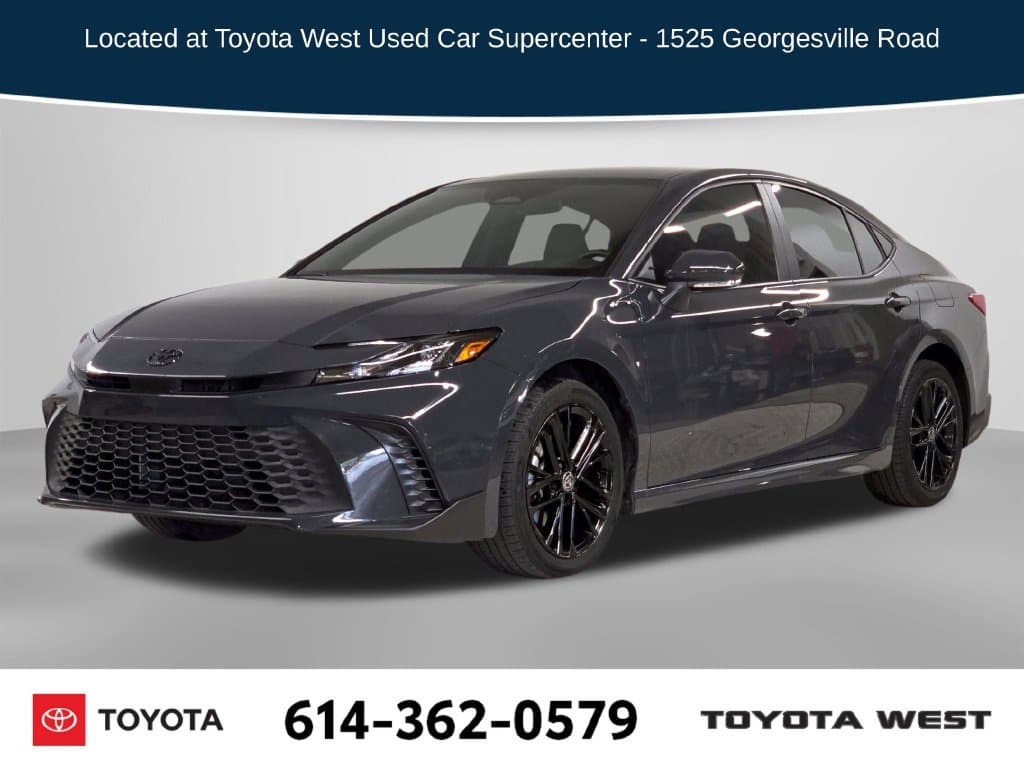 2025 Toyota Camry SE — photo 1 of 37