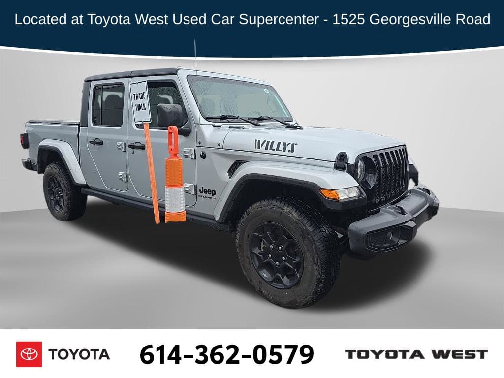 2023 Jeep Gladiator Sport — photo 1 of 18