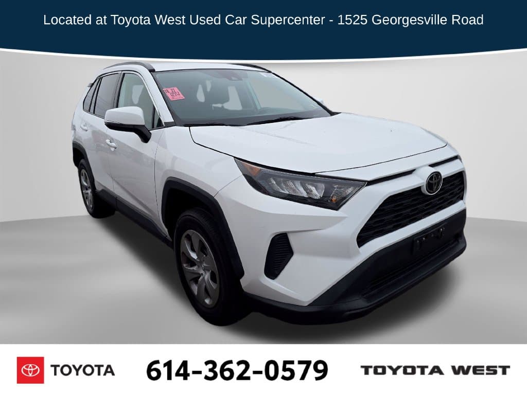 2021 Toyota RAV4 LE — photo 1 of 17