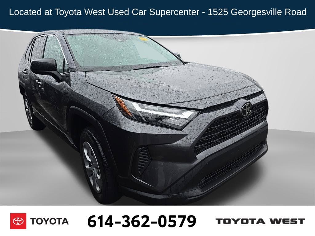 2024 Toyota RAV4 LE — photo 1 of 17