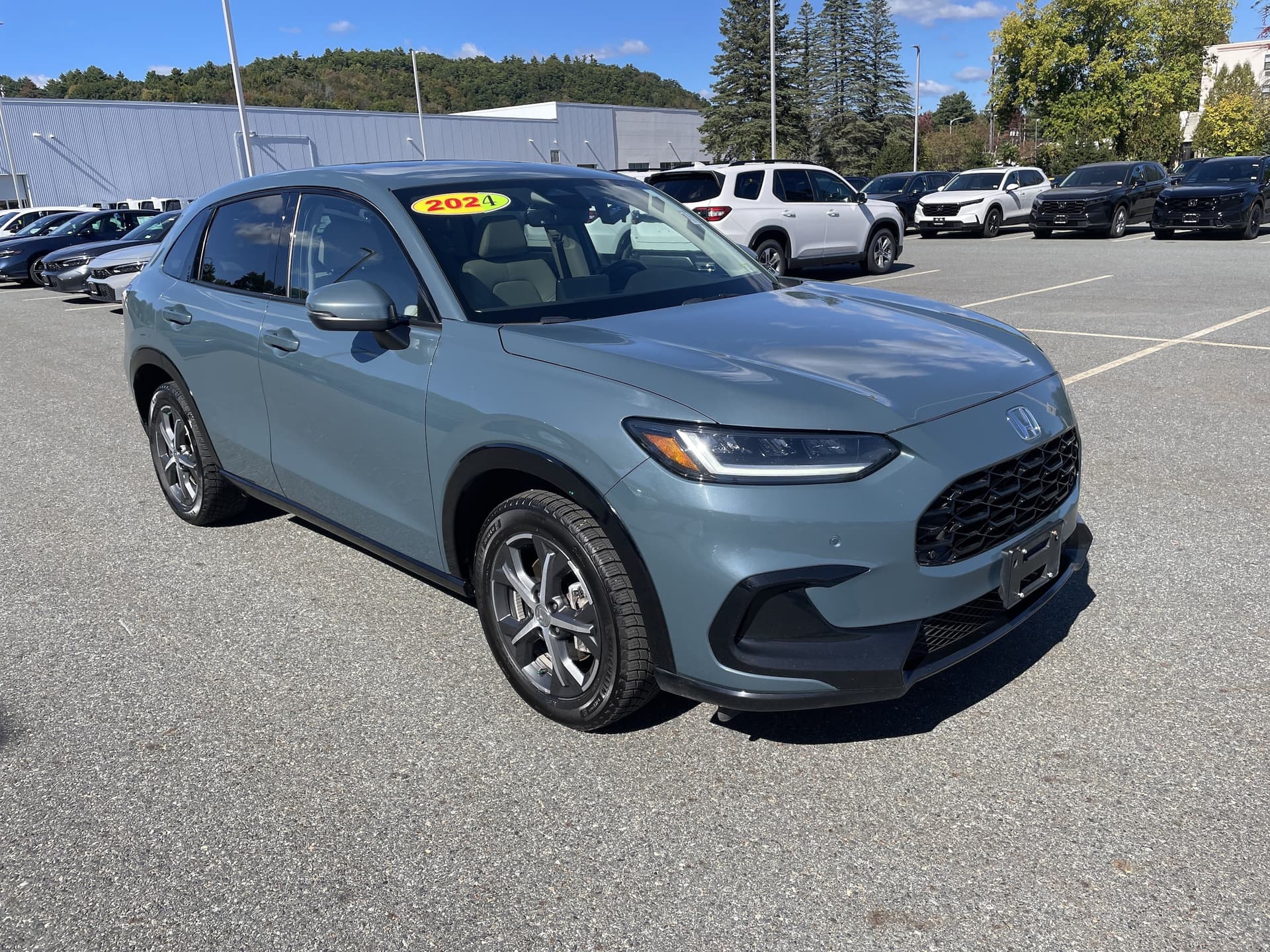 2024 Honda HR-V Base — photo 1 of 44