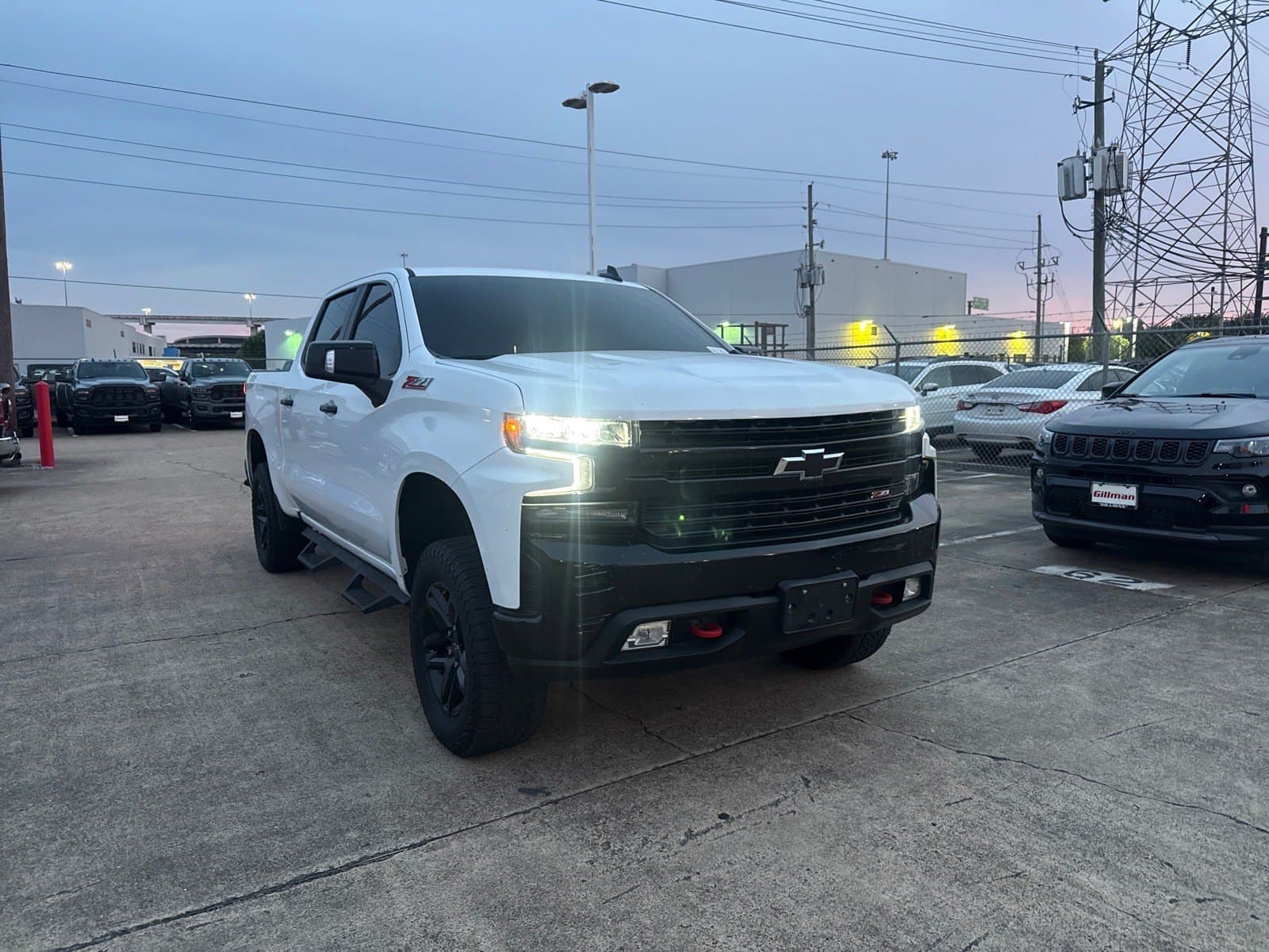 2021 Chevrolet Silverado 1500 LT Trail Boss — photo 1 of 13