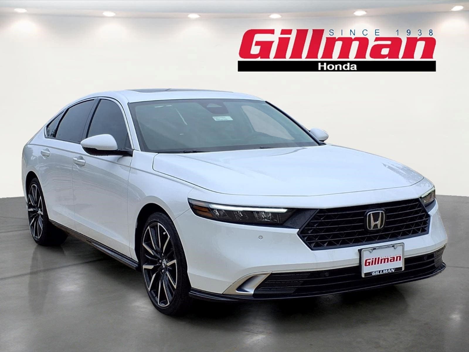 2026 Honda Accord Hybrid Touring — photo 1 of 23