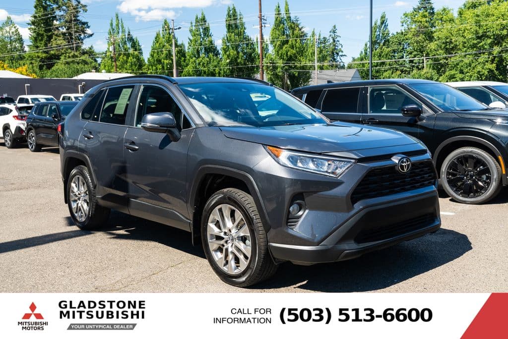 2019 Toyota RAV4 XLE Premium — photo 1 of 27