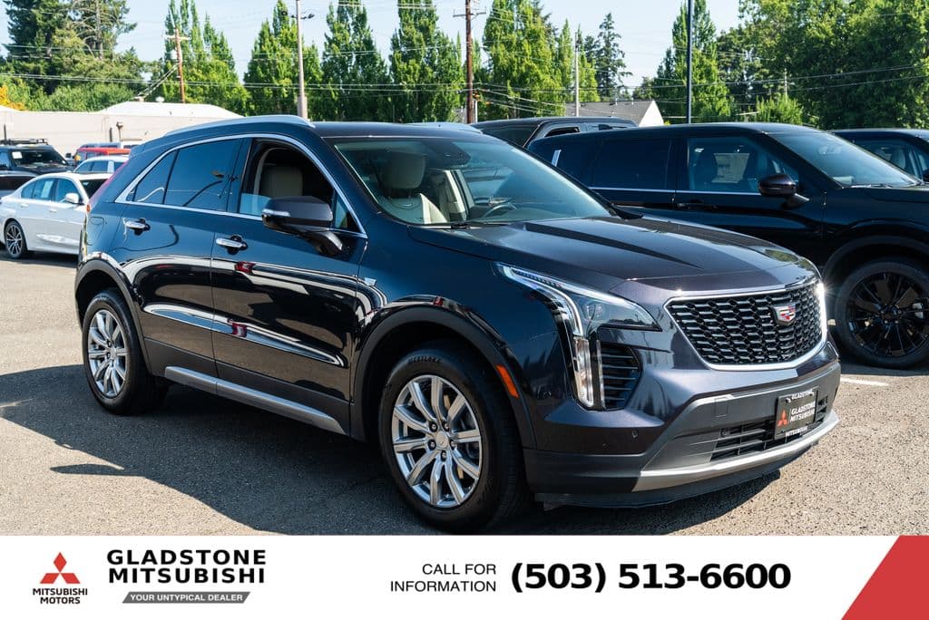 2023 Cadillac XT4 Base — photo 1 of 26