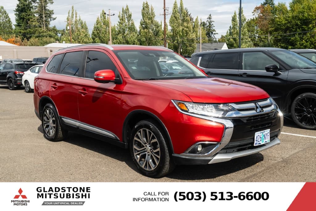 2017 Mitsubishi Outlander SEL — photo 1 of 28