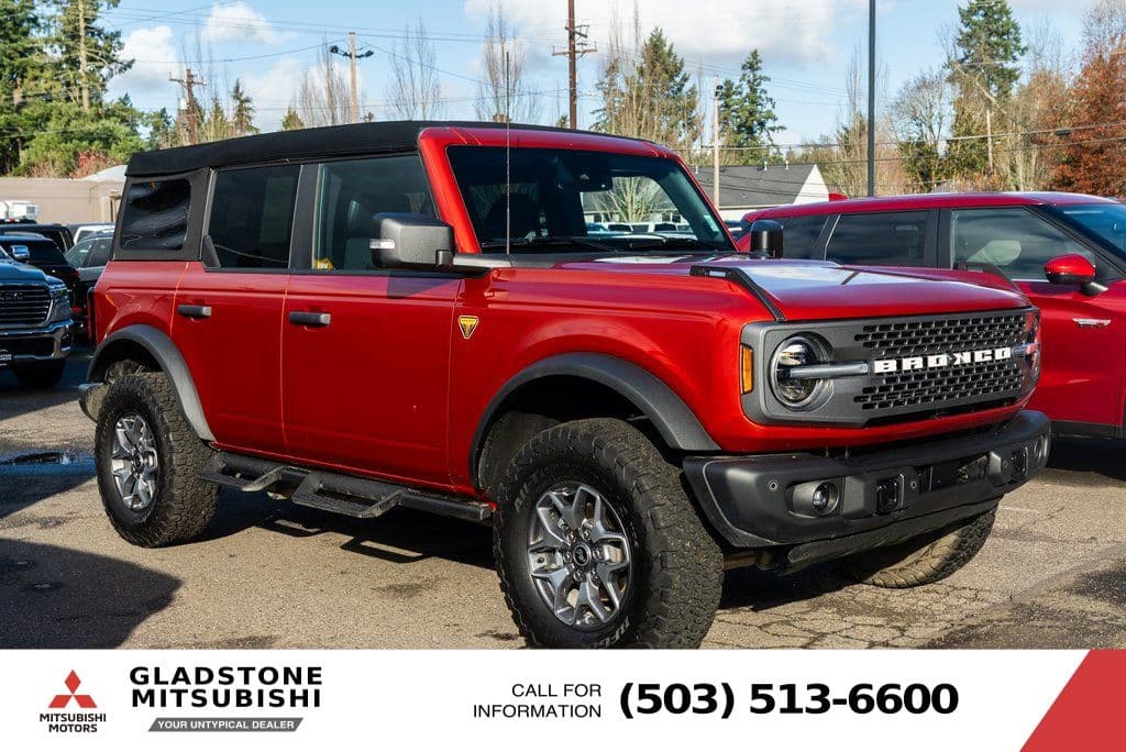 2023 Ford Bronco Badlands — photo 1 of 26