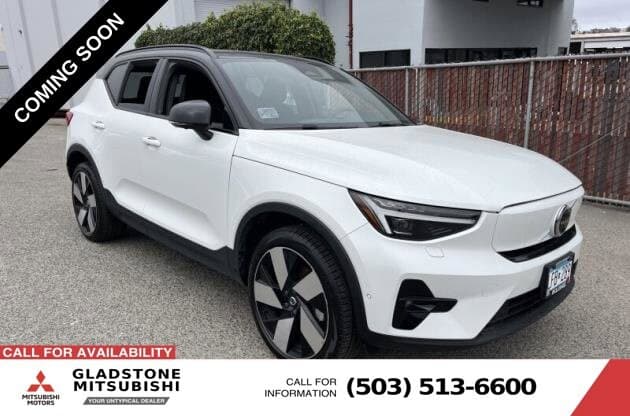 2023 Volvo XC40 Recharge Pure Electric Ultimate — photo 1 of 8