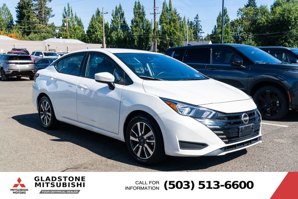 2024 Nissan Versa Base — photo 1 of 26