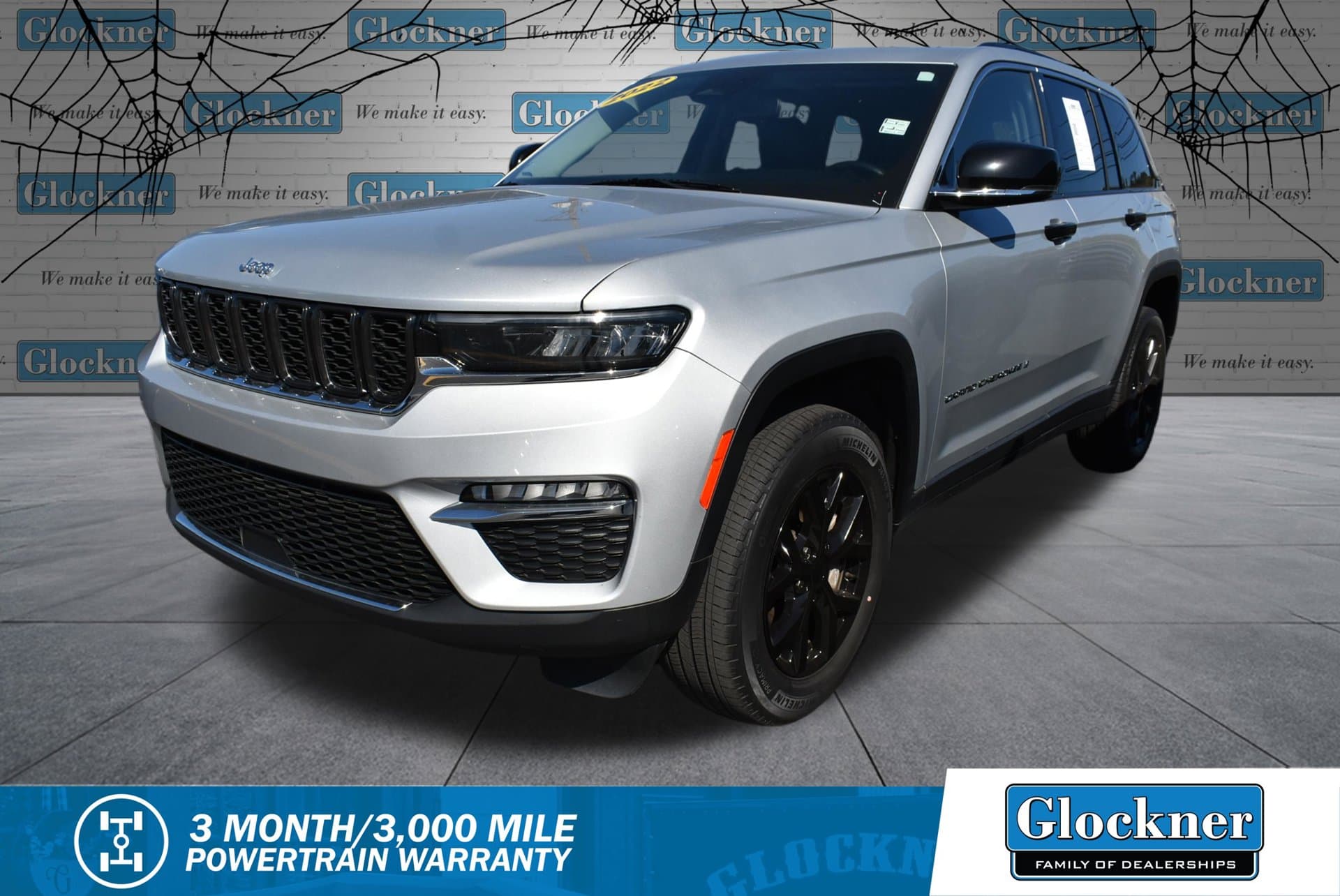 2022 Jeep Grand Cherokee Limited — photo 1 of 32