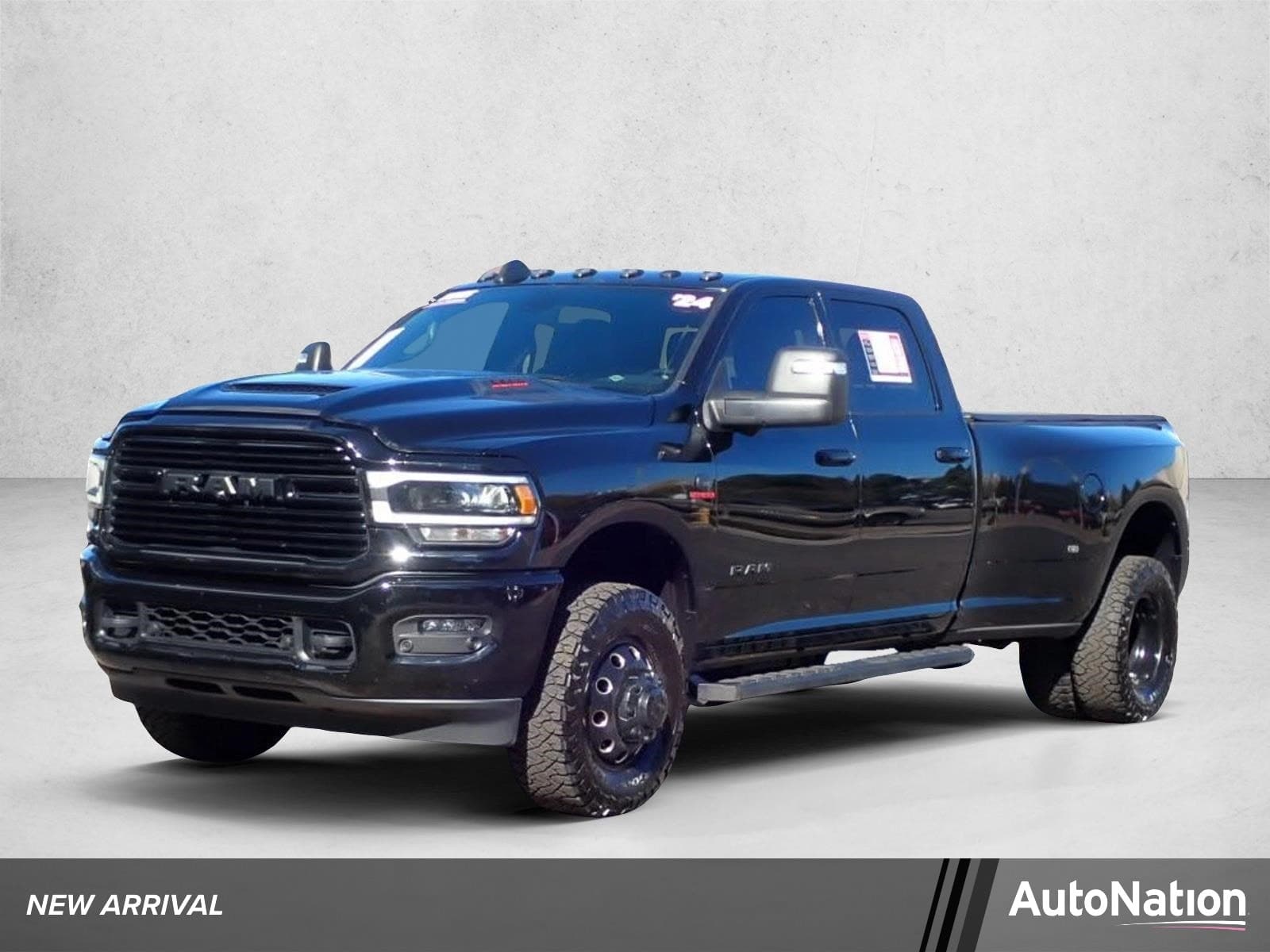 2024 RAM 3500 Laramie — photo 1 of 23