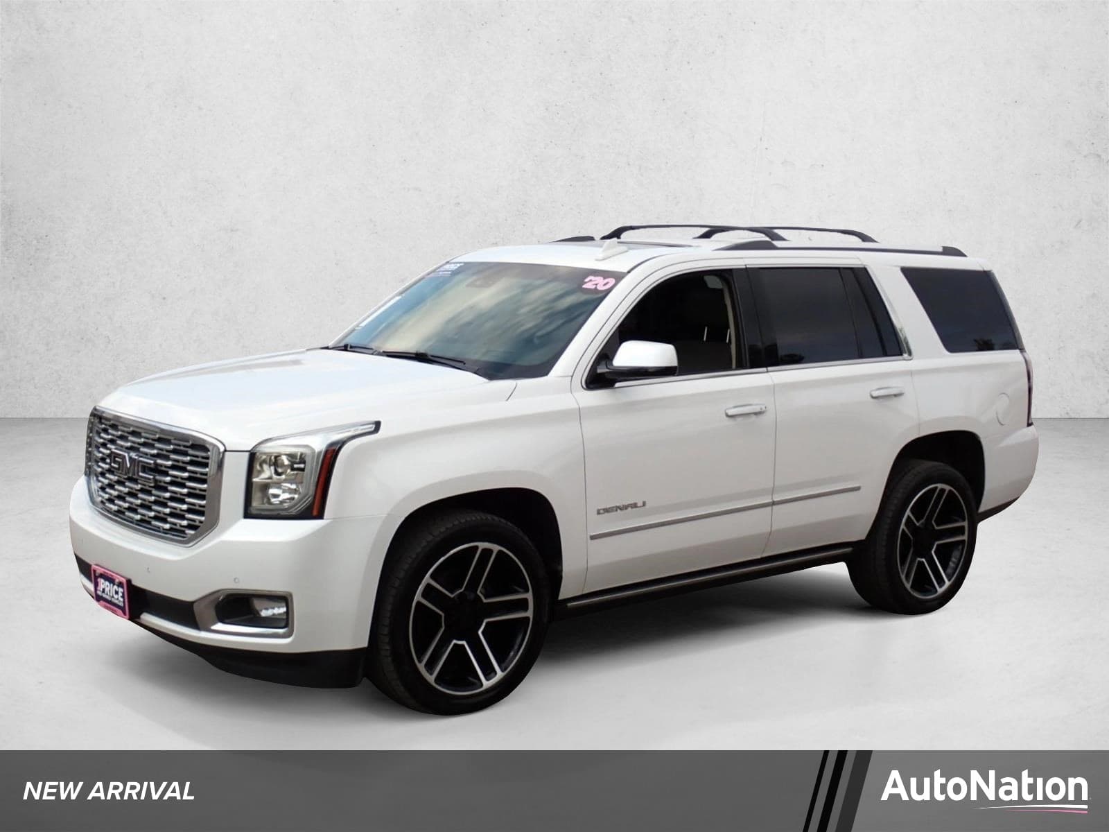2020 GMC Yukon Denali — photo 1 of 27