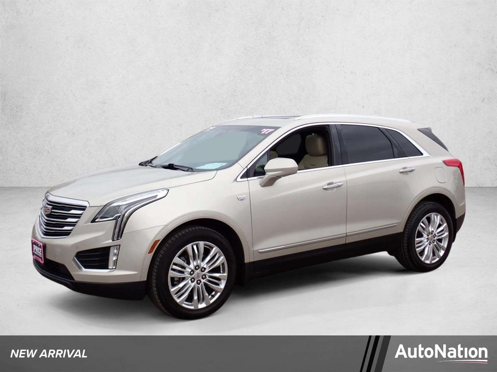 2017 Cadillac XT5 Premium Luxury AWD — photo 1 of 22