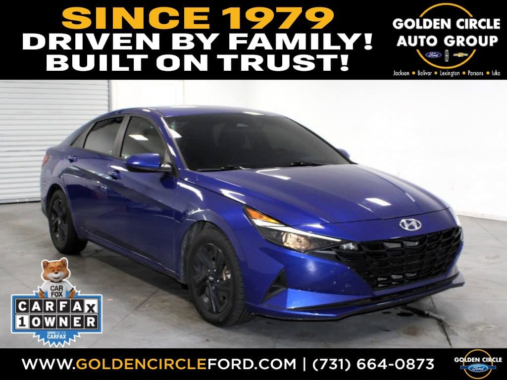 2023 Hyundai Elantra SEL — photo 1 of 39