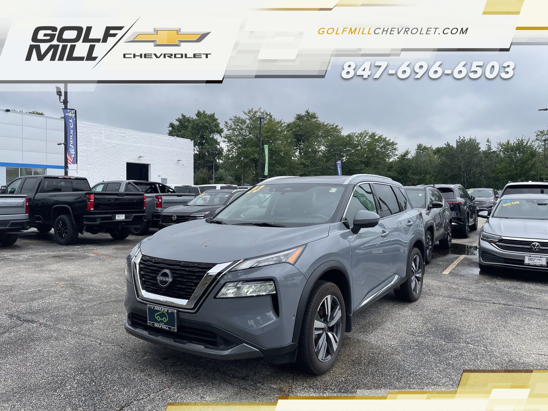 2023 Nissan Rogue SL — photo 1 of 33