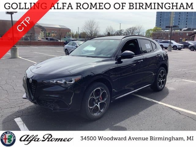 2026 Alfa Romeo Stelvio Base — photo 1 of 23