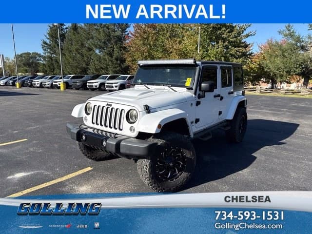 2014 Jeep Wrangler Sahara — photo 1 of 12