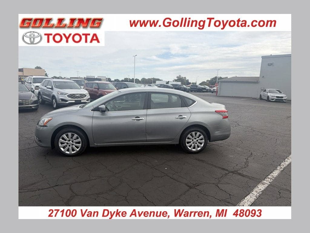 2014 Nissan Sentra SV — photo 1 of 10