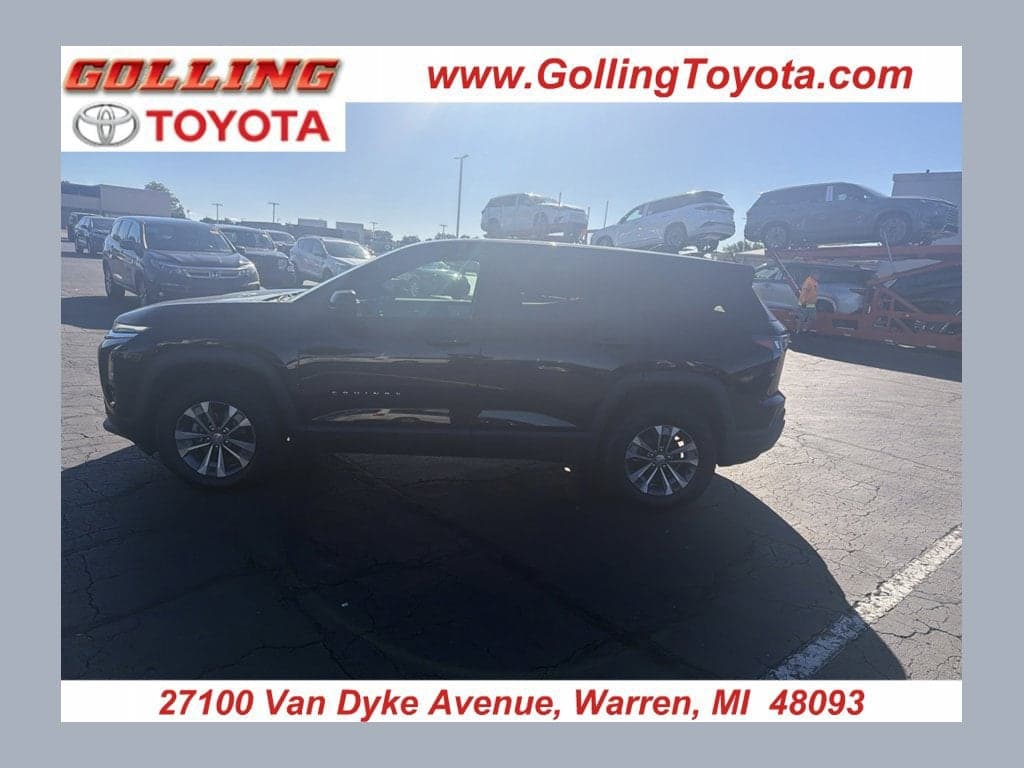 2025 Chevrolet Equinox AWD LT — photo 1 of 10