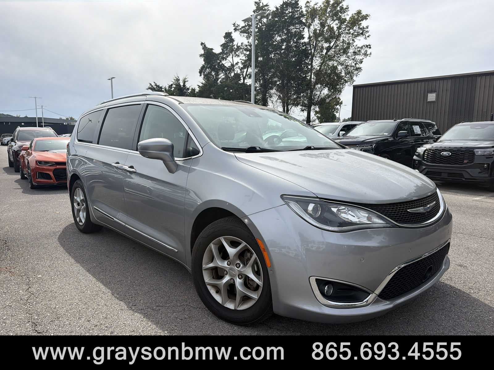 2018 Chrysler Pacifica Touring L Plus — photo 1 of 11