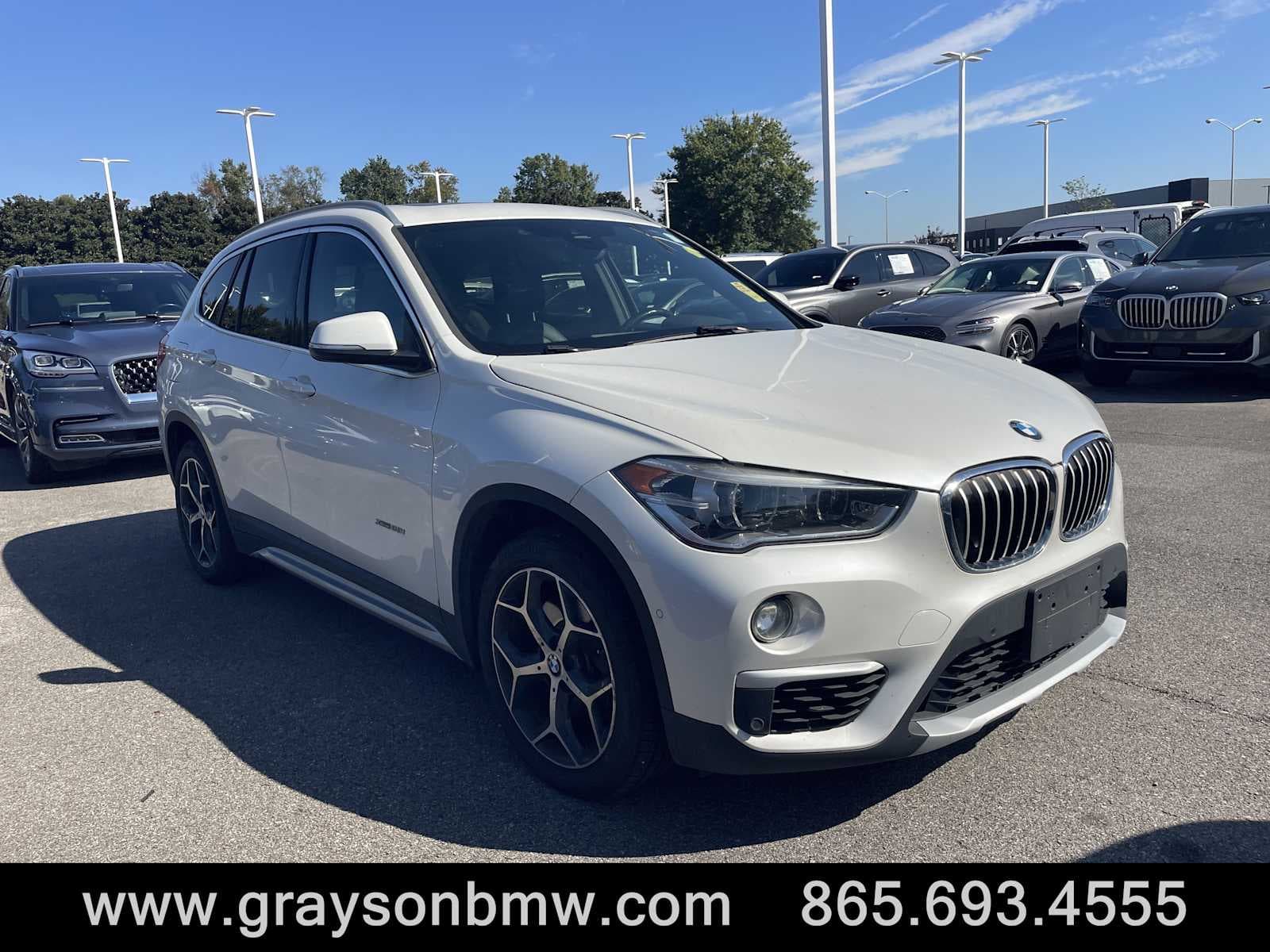 2017 BMW X1 xDrive28i — photo 1 of 12