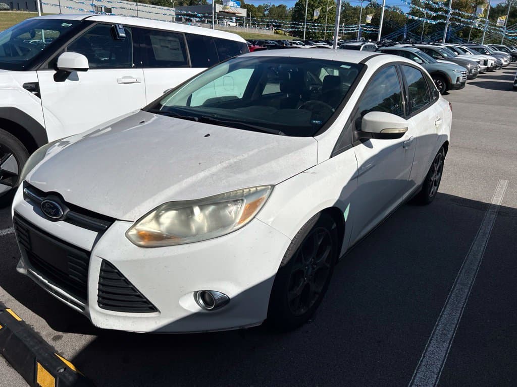 2013 Ford Focus SE — photo 1 of 4