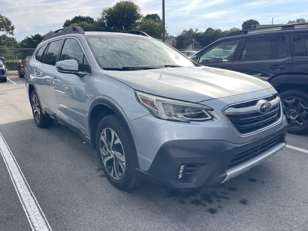 2020 Subaru Outback Limited — photo 1 of 12