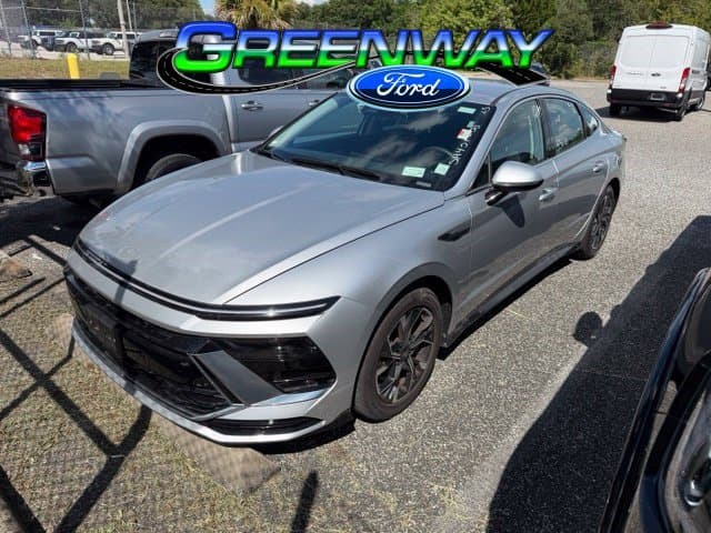 2025 Hyundai Sonata SEL — photo 1 of 26