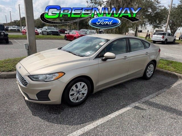 2019 Ford Fusion S — photo 1 of 23