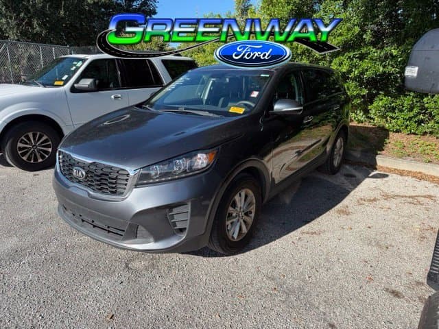 2020 Kia Sorento LX — photo 1 of 26