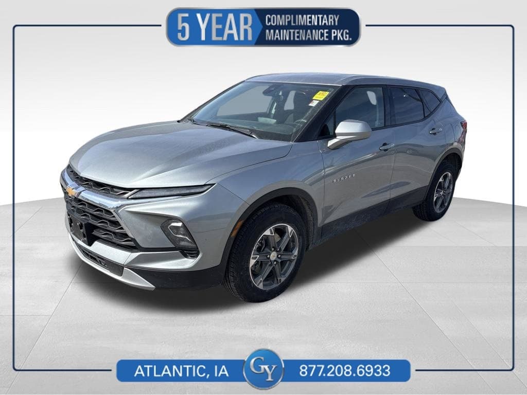 2025 Chevrolet Blazer LT — photo 1 of 15