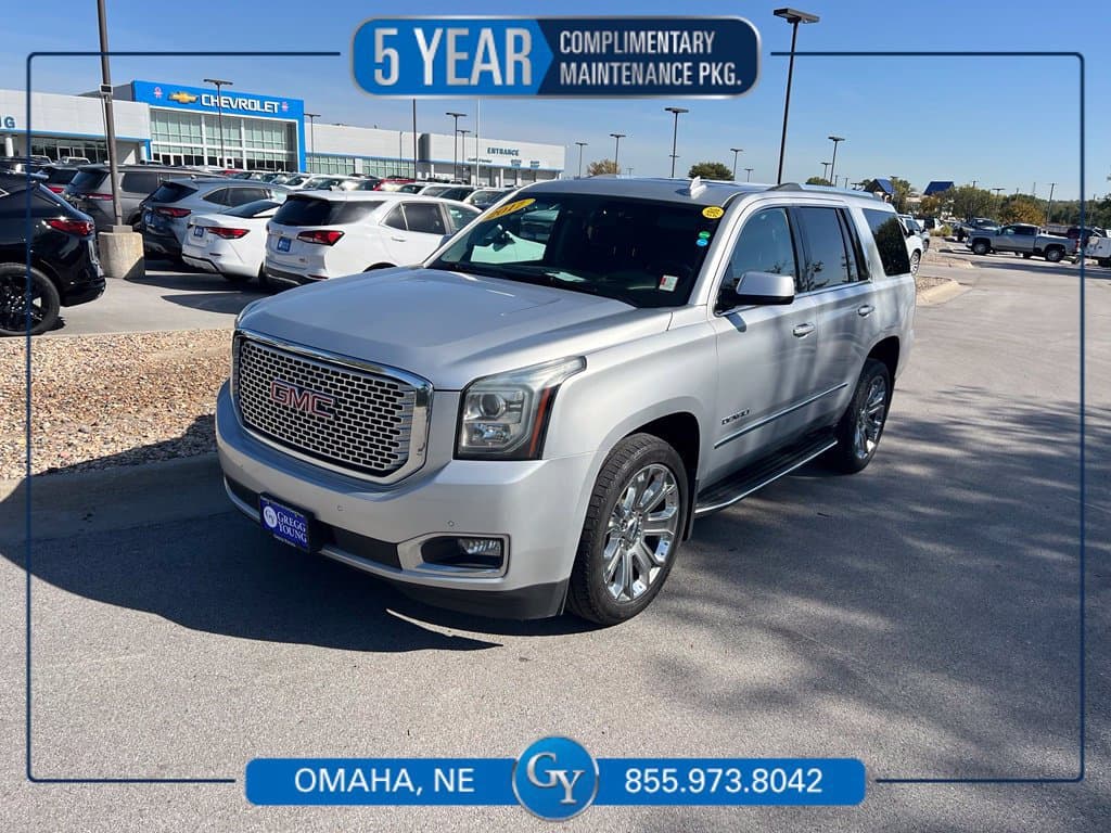 2017 GMC Yukon Denali — photo 1 of 50