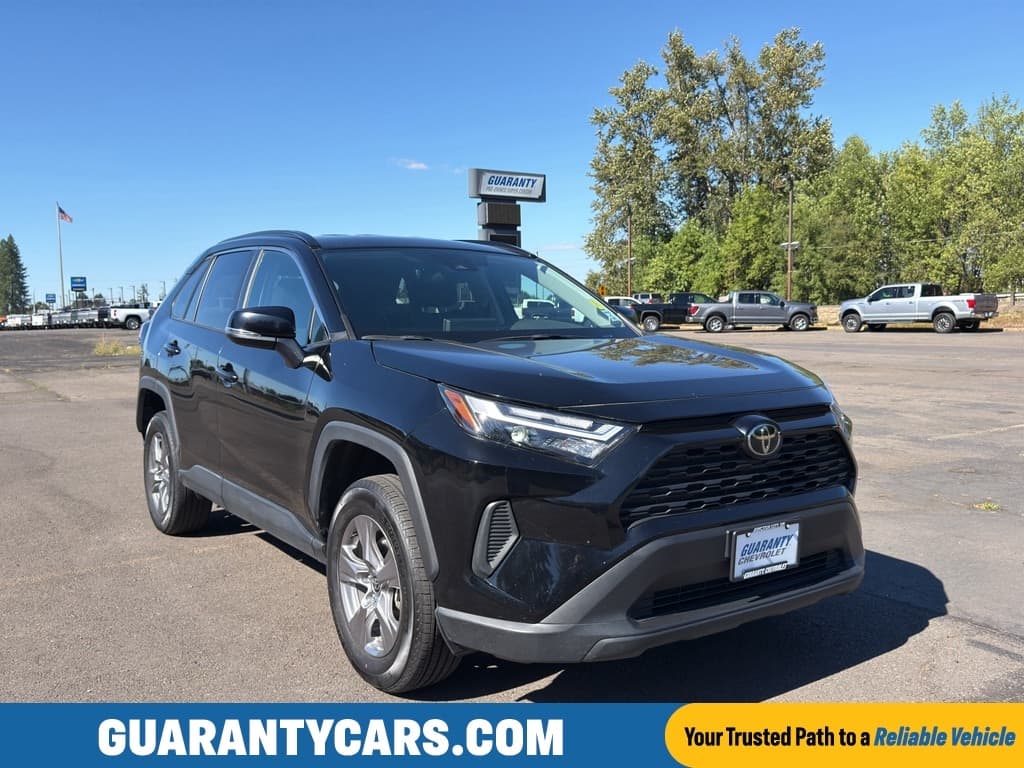 2025 Toyota RAV4 XLE — photo 1 of 31
