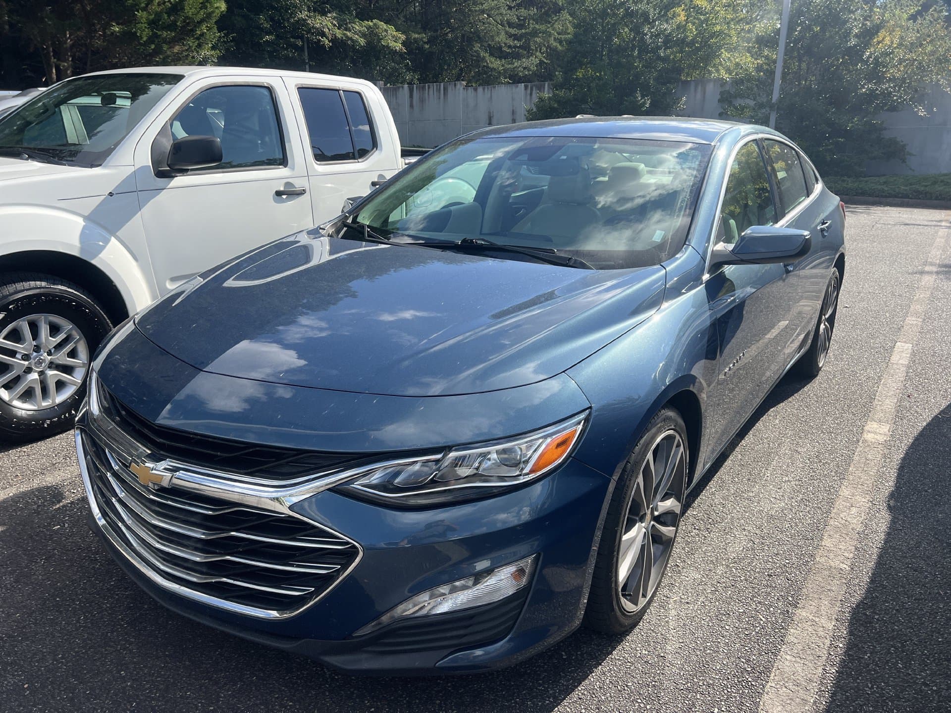 2024 Chevrolet Malibu LT — photo 1 of 2