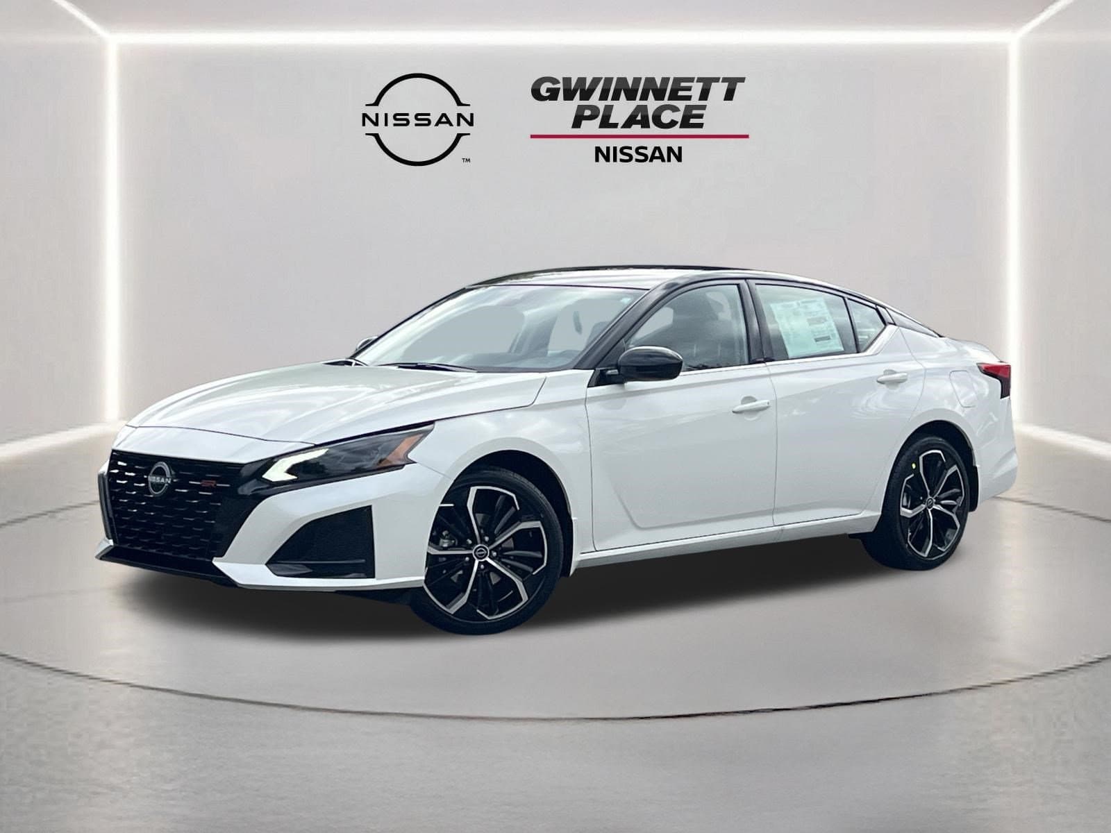 2026 Nissan Altima SR — photo 1 of 25