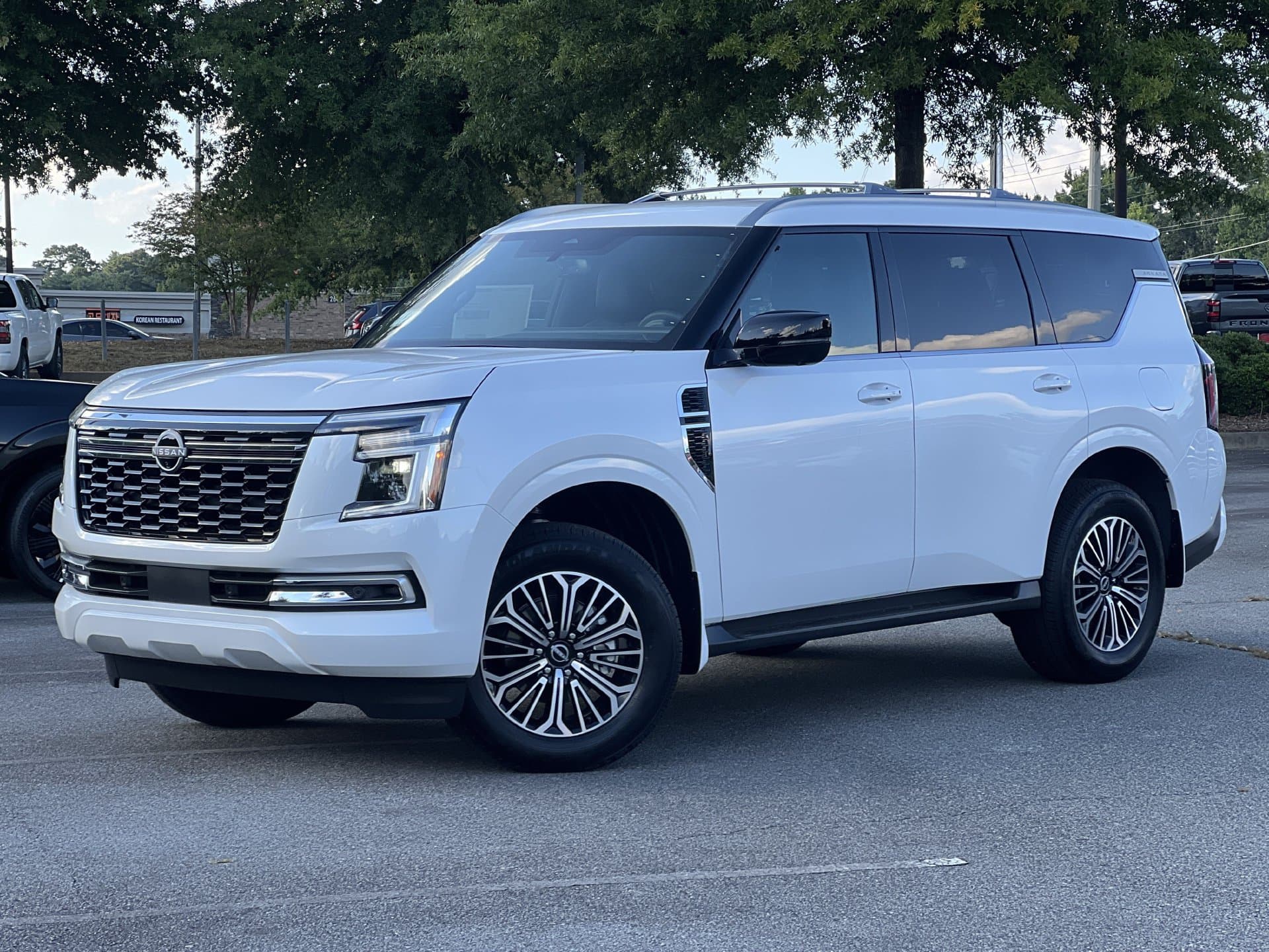 2026 Nissan Armada SL — photo 1 of 29