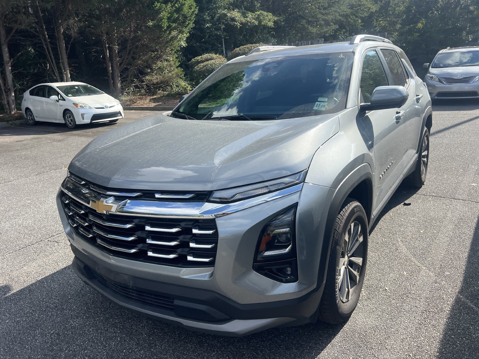 2025 Chevrolet Equinox AWD LT — photo 1 of 2