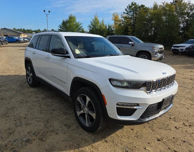 2023 Jeep Grand Cherokee Limited — photo 1 of 7