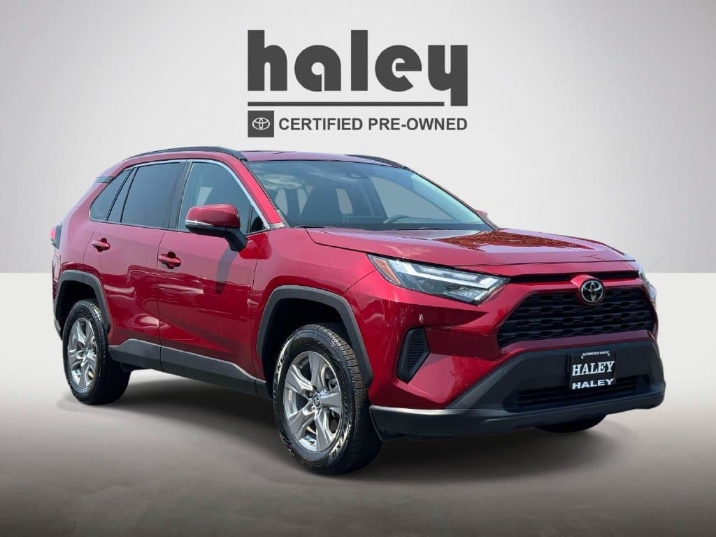 2025 Toyota RAV4 XLE — photo 1 of 27